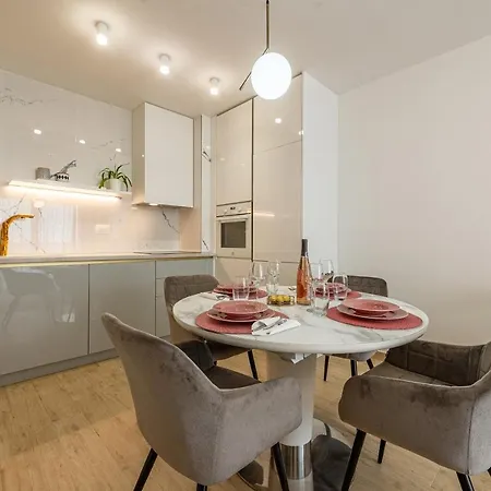 Designer Apartman