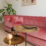 Designer شقة