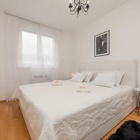 Designer Lägenhet *